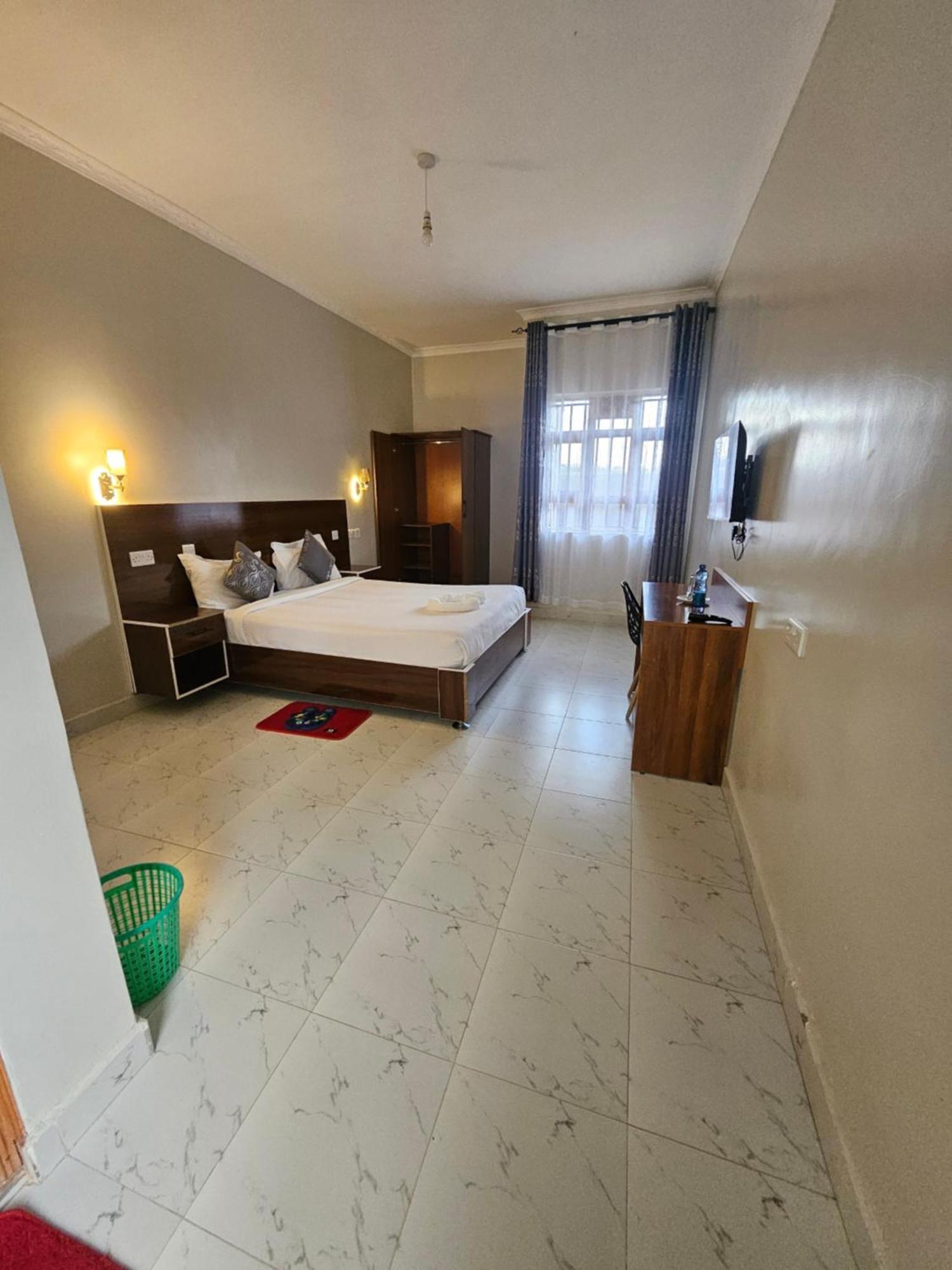 Grand Amoena Guest House 나이바샤 외부 사진