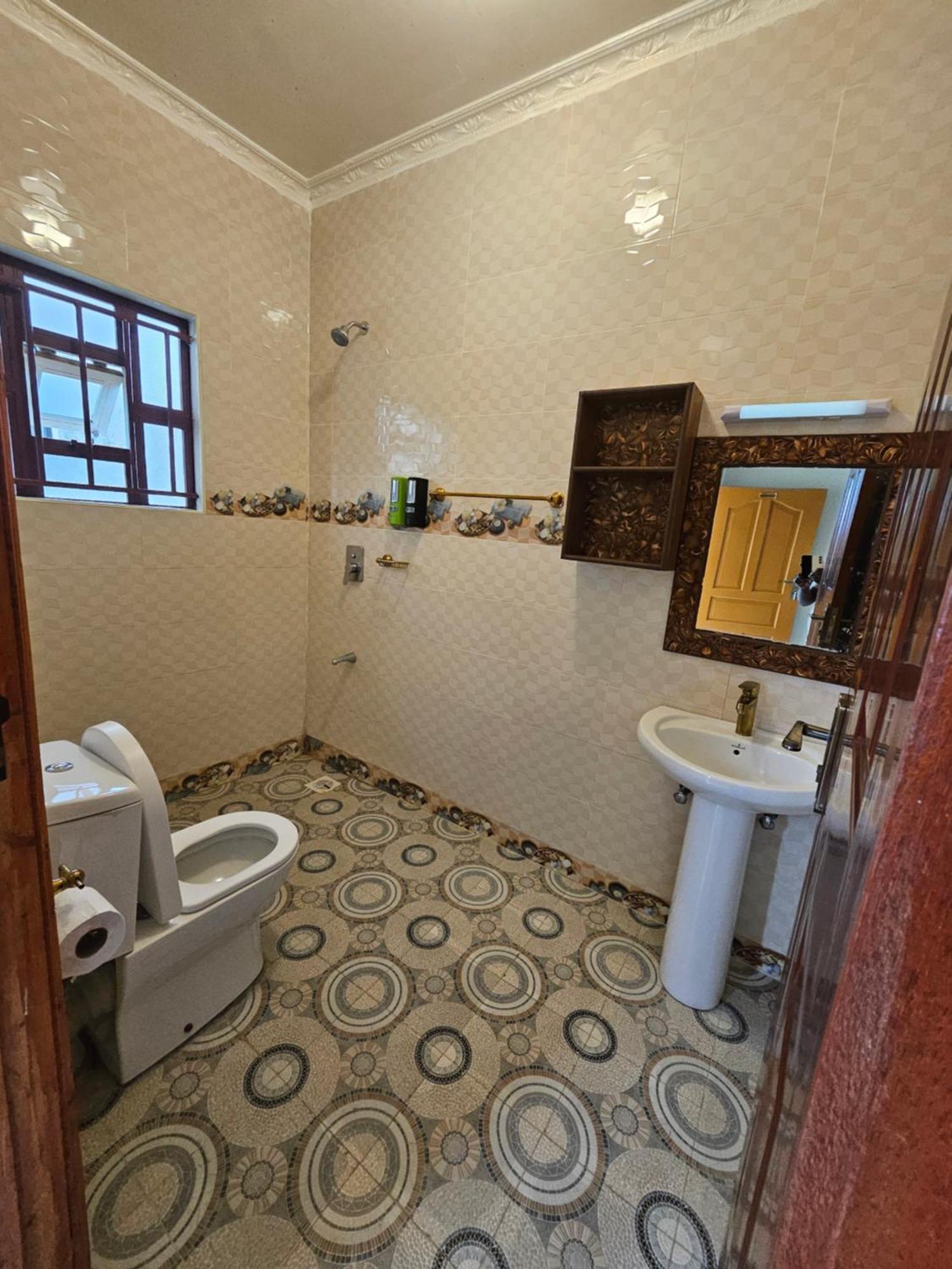 Grand Amoena Guest House 나이바샤 외부 사진